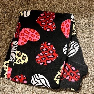 Animal print heart leggings